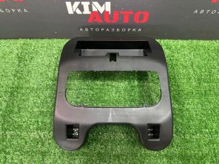 Кронштейн плафона салона Renault Kaptur 2017 1.6 H4M 739823397R Б/У