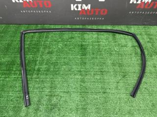 Уплотнитель стекла направляющий передний правый Kia Rio 3 2016 Б/У Уплотнитель стекла направляющий передний правый Kia Rio 3 2016
