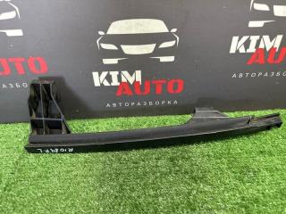 Направляющая стекла двери задняя левая Kia Rio 3 2016