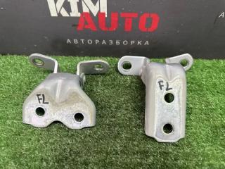 Петли двери передние левые Kia Rio 4 2021 Б/У Петли двери передние левые Kia Rio 4 2021