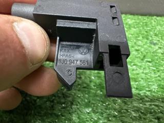 Концевик ручника Octavia 2014 A7 1.4 CHPA