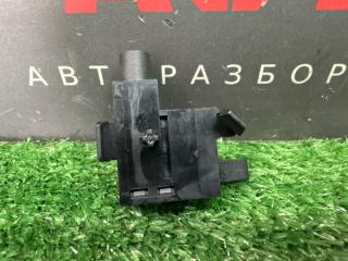 Концевик ручника Octavia 2014 A7 1.4 CHPA