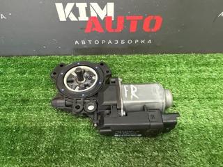 Мотор стеклоподъемника передний правый Kia Ceed 1 2010