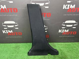 Накладка центральной стойки нижняя левая Kia Ceed 1 2010