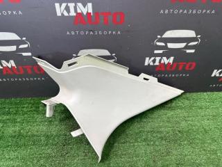 Запчасть накладка стойки кузова задняя левая Ford Focus 3 HB 2012