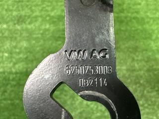 Замок ремня безопасности передний левый Skoda Octavia A7 1.2 CJZA