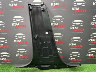 Накладка центральной стойки нижняя правая Octavia 2014 A7 1.2 CJZA