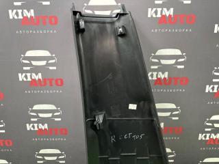 Накладка центральной стойки нижняя правая Octavia 2014 A7 1.2 CJZA