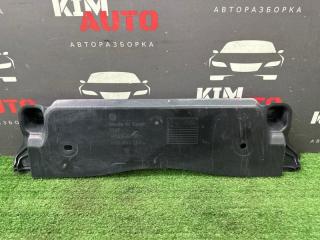 Защита днища кузова Skoda Octavia 2014 Б/У Защита днища кузова Skoda Octavia 2014