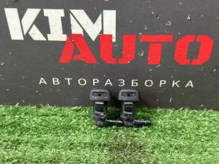 Форсунка стеклоомывателя Kia Cerato 2 2010 Б/У Форсунка стеклоомывателя Kia Cerato 2 2010