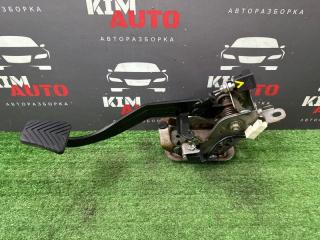 Педаль сцепления Kia Cerato 2 2010