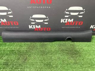 Накладка порога салона передняя правая Kia Rio X-Line 2020 Б/У Накладка порога салона передняя правая Kia Rio X-Line 2020