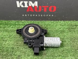 Фото запчасти мотор стеклоподъемника передний правый Mazda 3 Б/У запчасть Запчасть мотор стеклоподъемника передний правый Mazda 3