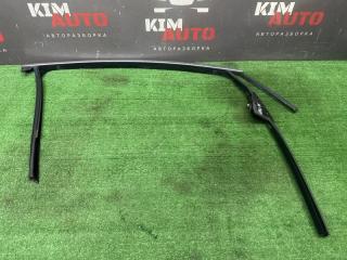 Запчасть уплотнитель стекла двери передний правый Opel Astra