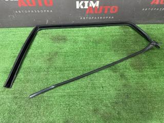 Уплотнитель стекла направляющий задний левый Peugeot 407 Б/У Уплотнитель стекла направляющий задний левый Peugeot 407