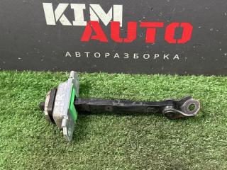 Ограничитель двери передний Kia Rio 4 2019