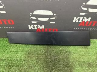 Запчасть накладка двери наружная передняя левая Ford Focus 2