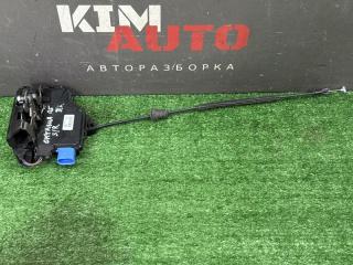 Запчасть замок двери задний правый Skoda Octavia A5