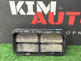 Запчасть решетка вентиляционная задняя Opel Astra