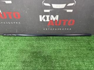 Уплотнитель стекла наружный (Бархотка) задний правый Mazda 3