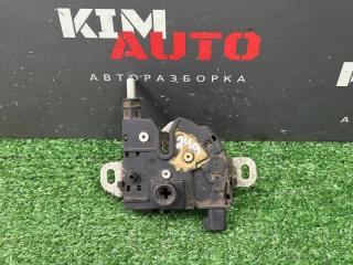 Замок капота Ford Focus 2 Б/У Замок капота Ford Focus 2