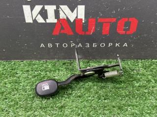 Ручка открывания бензобака Kia Sportage 3 2015 Б/У Ручка открывания бензобака Kia Sportage 3 2015
