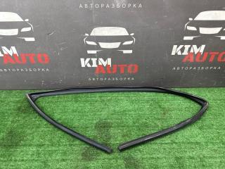Уплотнитель стекла направляющий передний правый Kia Ceed 2 2015 Б/У Уплотнитель стекла направляющий передний правый Kia Ceed 2 2015