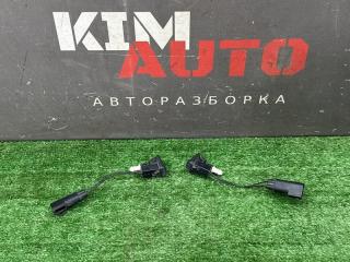Форсунка стеклоомывателя с подогревом Ford Kuga 2013