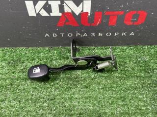 Ручка открывания бензобака Kia Soul 2014 Б/У Ручка открывания бензобака Kia Soul 2014