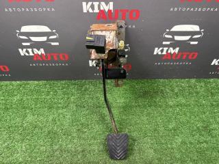 Педаль сцепления Hyundai Solaris 1 2013 Б/У Педаль сцепления Hyundai Solaris 1 2013
