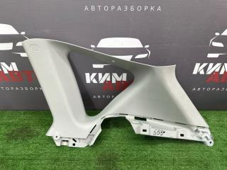 Запчасть накладка стойки кузова задняя правая Mazda 3