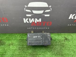 Запчасть блок предохранителей под капот Chevrolet Lacetti