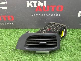 Дефлектор отопителя левый Kia Cerato 2 Б/У Дефлектор отопителя левый Kia Cerato 2