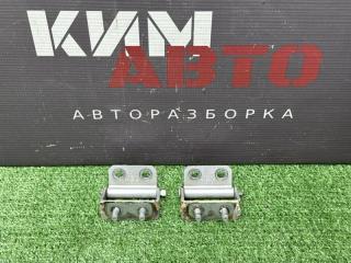 Фото запчасти петли крышки багажника задние Nissan QASHQAI 2016 Б/У запчасть Запчасть петли крышки багажника задние Nissan QASHQAI 2016