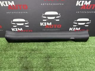 Накладка порога салона передняя правая Kia Ceed 2 2013 Б/У Накладка порога салона передняя правая Kia Ceed 2 2013