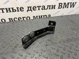Кронштейн теплообменника BMW