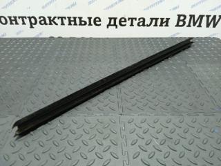 Уплотнитель стекла двери передний левый BMW X3