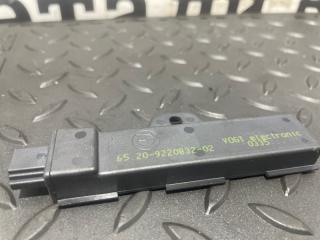 Антенна бесключевого доступа 550iX F10 N63B44A Антенна бесключевого доступа 550iX F10 N63B44A