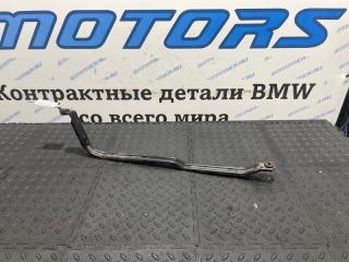 Держатель теплоизоляции бака правый BMW 320iX
