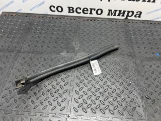 Уплотнитель капота левый BMW 330Ci