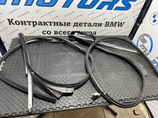 Уплотнитель стыка двери BMW 330Ci