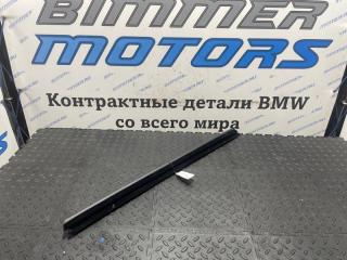 Уплотнитель стекла двери передний правый BMW 550iX