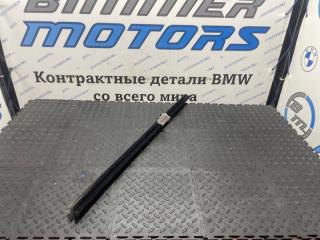 Уплотнитель стекла двери задний правый BMW 550iX