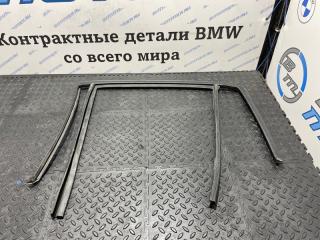 Уплотнитель стекла двери задний левый BMW