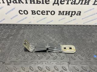 Кронштейн крыла правый BMW