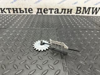 Запчасть болт стеклоподъемника задний правый BMW 535i