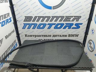 Уплотнитель двери передний правый BMW 535i