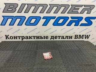 Запчасть штуцер для прокачки BMW 5
