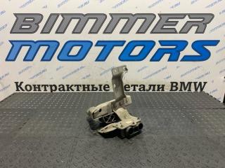 Кронштейн усилителя бампера передний правый BMW 5