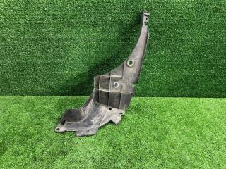 Защита крыла задняя правая IST 2002-2007 NCP60 1NZFE